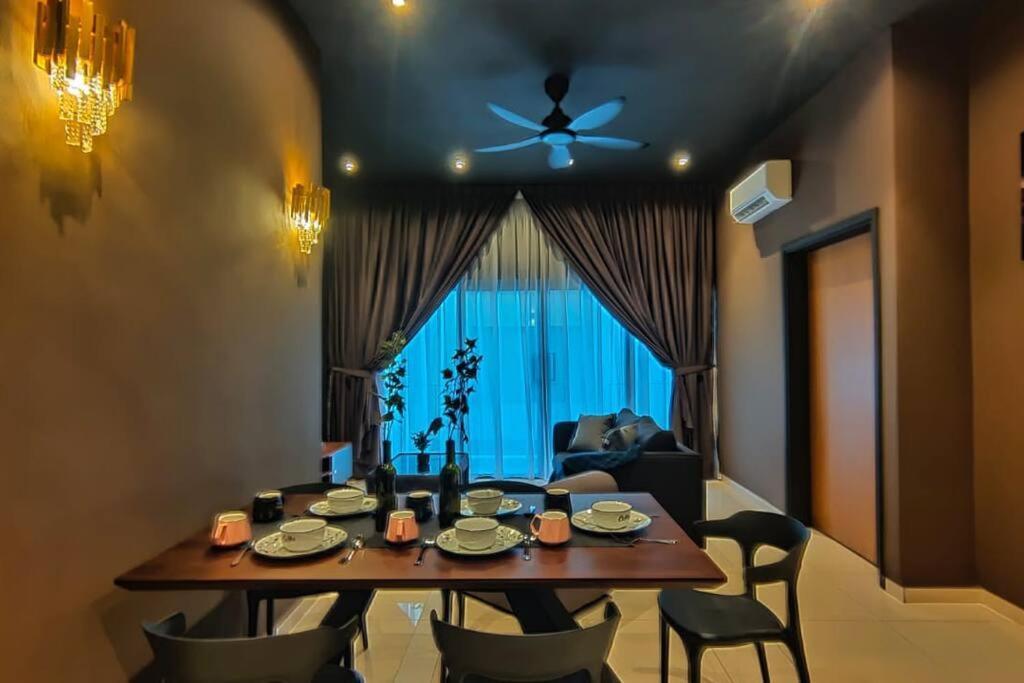 Industrial Design 6pax In Desa Parkcity Wifitvbox Pangsapuri Kuala Lumpur